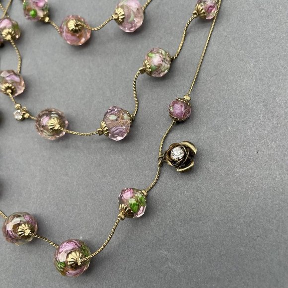 Betsey Johnson Illusion Silvertone Crystal Bead Necklace Pink Green Flowers - Picture 3 of 3